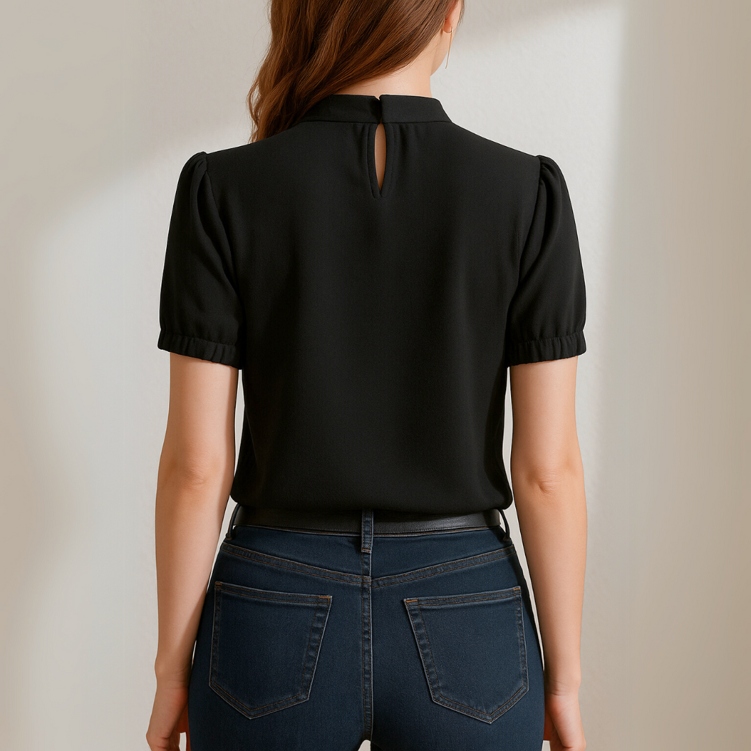 Benedetta™ | Blouse noire plissée à manches fendues